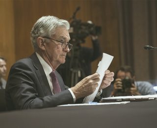 CANLI: FED Başkanı Konuşuyor! Altın ve Bitcoin’e Dikkat!