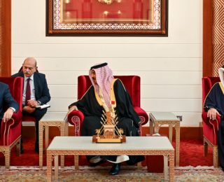 TBMM Başkanı Kurtulmuş, Bahreyn Kralı ile görüştü