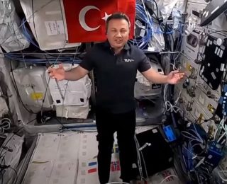 Uzayda son saatler; Alper Gezeravcı dönüşe geçiyor