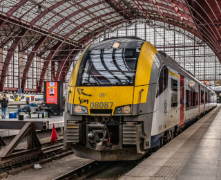 İsviçre’de tren kazası; seferler duruduldu