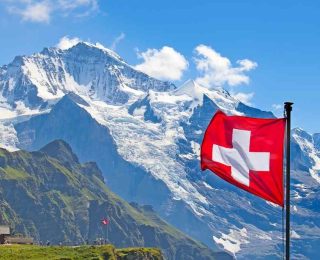 İsviçre ‘katı’ göçmen politikasını yumuşatıyor