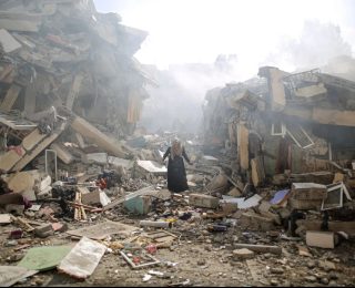 İsrail Refah’a havadan saldırdı: 14 ölü