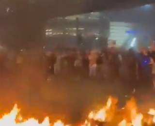 Tel Aviv’de Netenyahu karışıtı gösteriler düzenlendi; ortalık savaş alanına döndü – Birlik Haber Ajansı- Türkiye’nin Haber Ağı