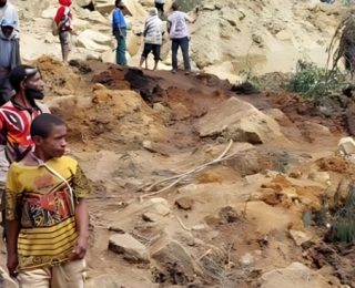 Papua Yeni Gine’de dev heyelan; 2 binden fazla insan toprak altında kaldı