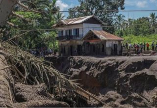Endonezya’da soğuk lav felaketi; en az 41 ölü