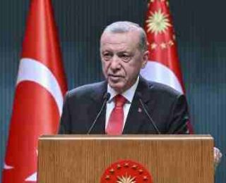 Erdoğan, Gambiya Cumhurbaşkanı Adama Barrow ile bir telefon görüşmesi gerçekleştirdi