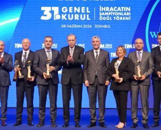 10 Firma ve en çok ihracat yapan E-İhracat firmalarına ödülleri takdim edildi