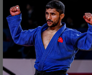 Judoda Yarı Finaldeyiz