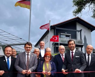Alpirsbach DİTİB Fatih Camii, dualarla ibadete açıldı