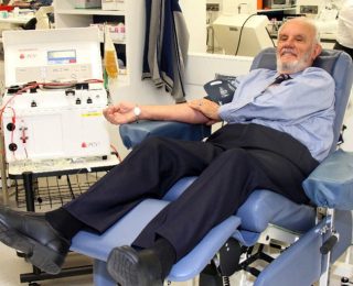 2,5 Milyon Bebeğin Hayatını Kurtardı