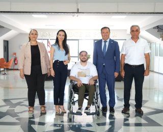 KKTC Cumhurbaşkanlığı Engelliler Komitesi Başkanı Ahmet Akdeniz, KAÜ’yü ziyaret etti