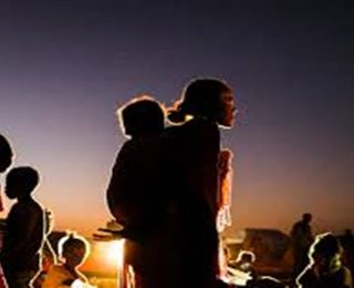 Evlerine aldıkları sığınmacıyı göndermek istediklerinde bakın neler oldu