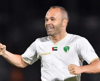 Efsane futbolcu Andres Iniesta 40 yaşında futbolculuk kariyerini sonlandırdı